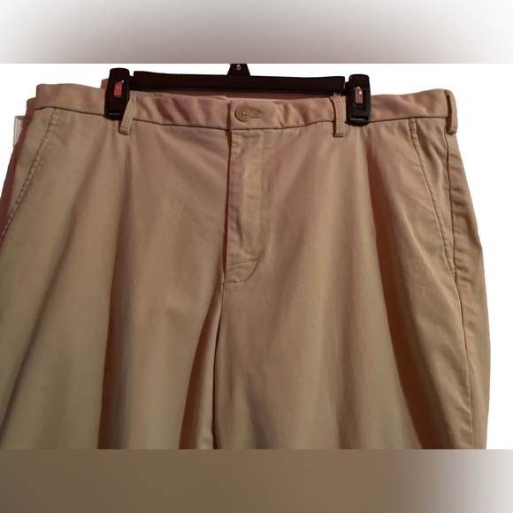 ๐ IZOD Menโs Stretch Chinos 38โ x 32โ ๐ - Picture 3 of 9